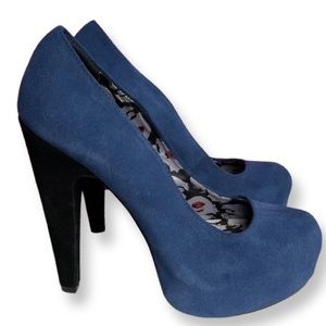 Betsey Johnson Blue Suede Platform heels BNIB SZ 8.5